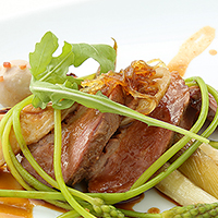 フランス産鴨肉の取り合わせ