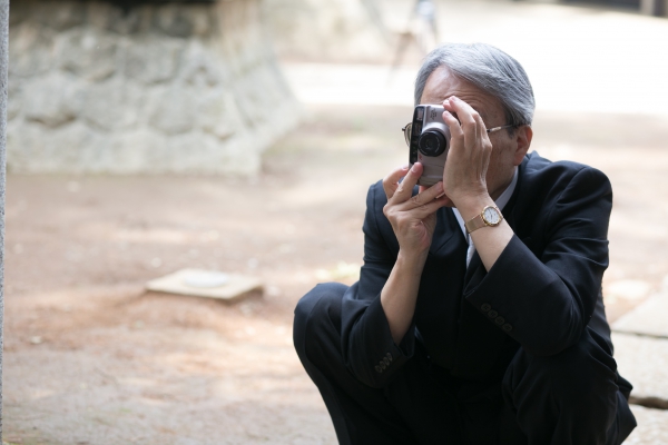 家族に見守られ花嫁になる