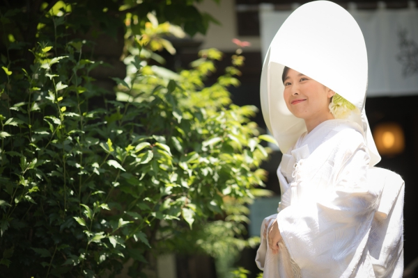 親族と親しい人を招いた祝言