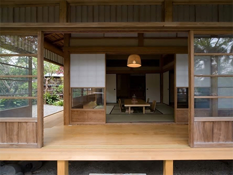 【葉山】御用邸の隣、湘南・一色海岸を目の前に望む築90年の古民家（リノベーション済）