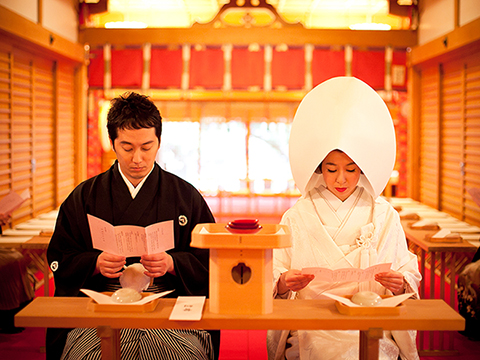 神社で結婚式